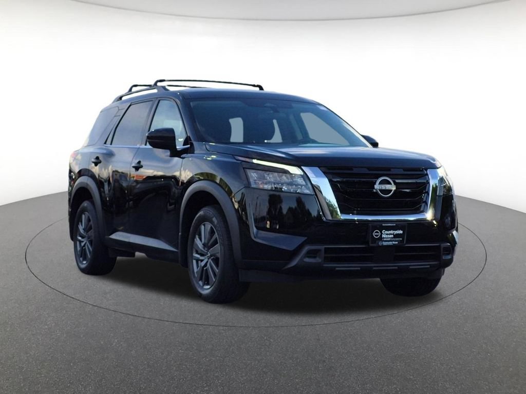 Used 2024 Nissan Pathfinder SV AWD/4WD image 3