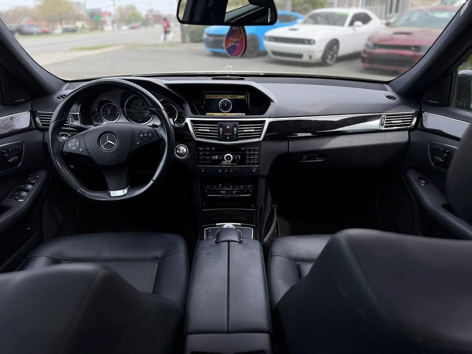 Used 2010 Mercedes-Benz E 350 4MATIC Sedan image 14
