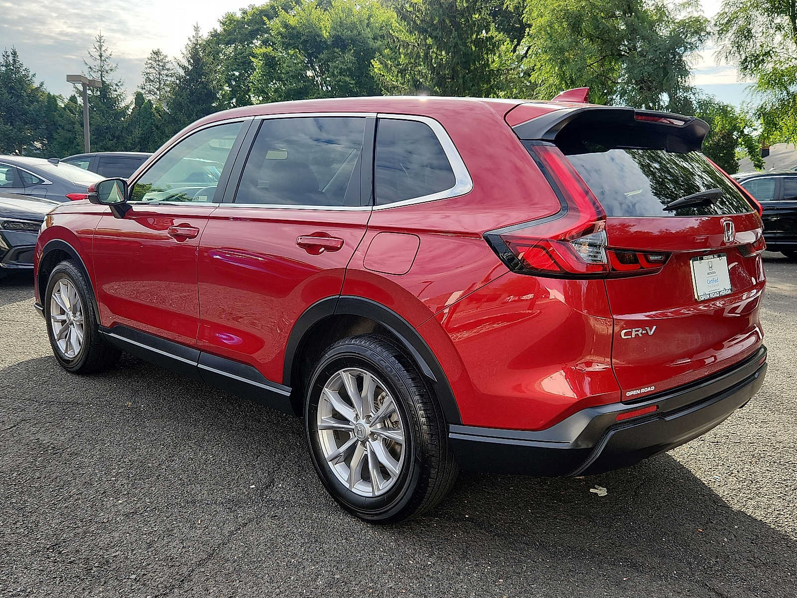 Used 2024 Honda CR-V EX image 4