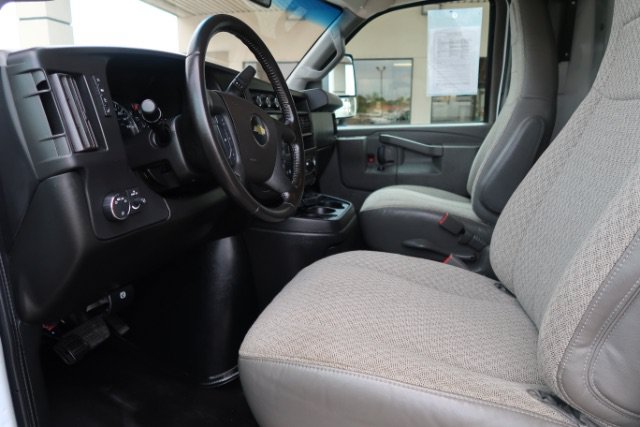 Used 2020 Chevrolet Express 3500 w/ Power Convenience Package RWD image 8