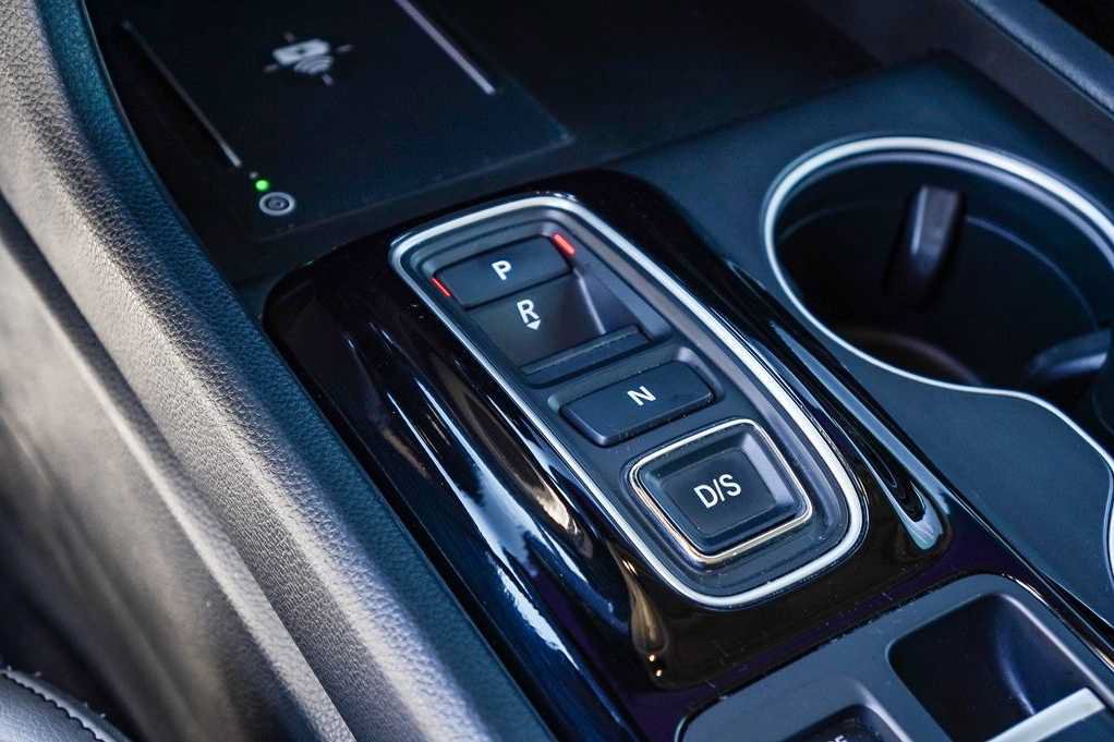 Used 2024 Honda Pilot Touring image 22