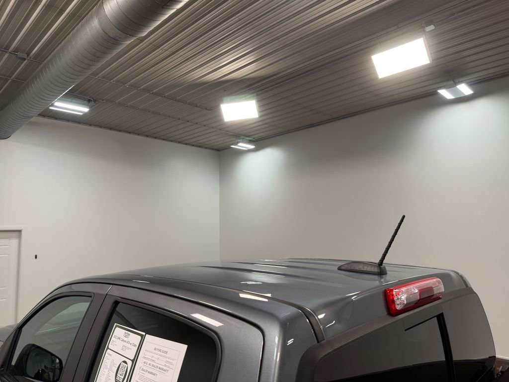 Used 2022 GMC Canyon AT4 image 46