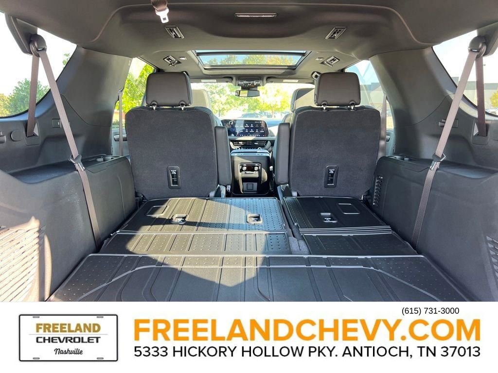 New 2026 Chevrolet Suburban Premier w/ Sun And Tow Package image 9
