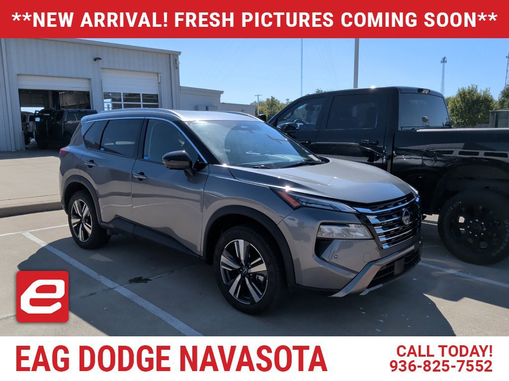 Used 2026 Nissan Rogue SL FWD 360° Tour