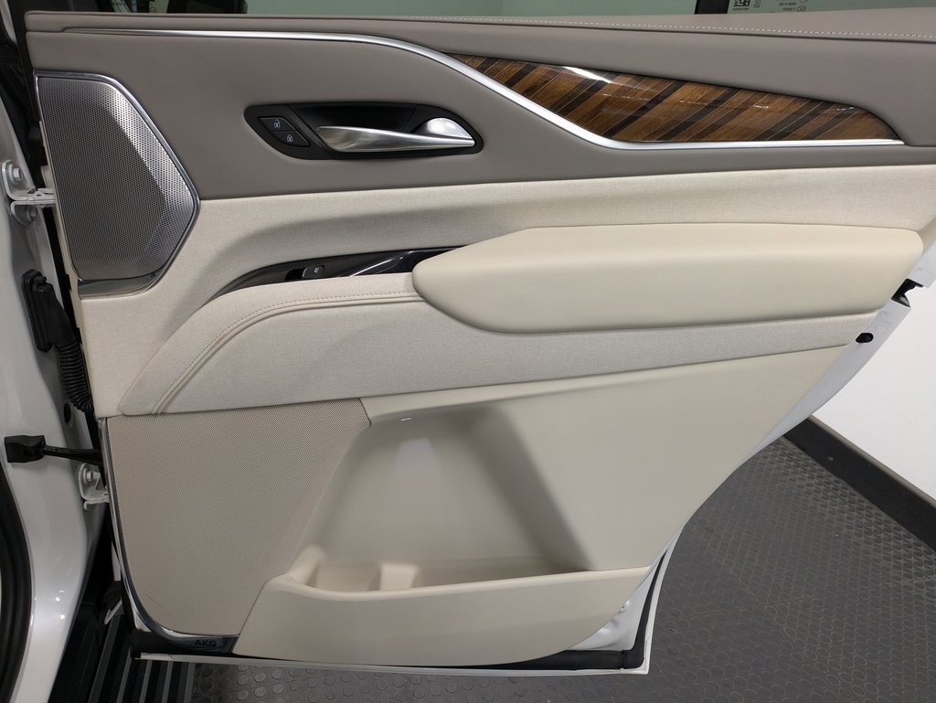 Used 2022 Cadillac Escalade Premium Luxury Platinum image 25