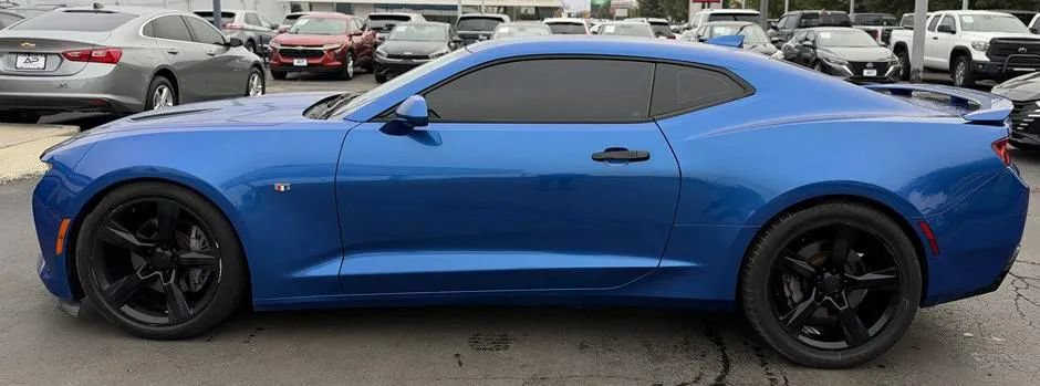Used 2017 Chevrolet Camaro SS RWD image 7