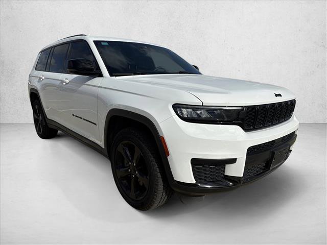 Used 2023 Jeep Grand Cherokee L Laredo AWD/4WD image 3