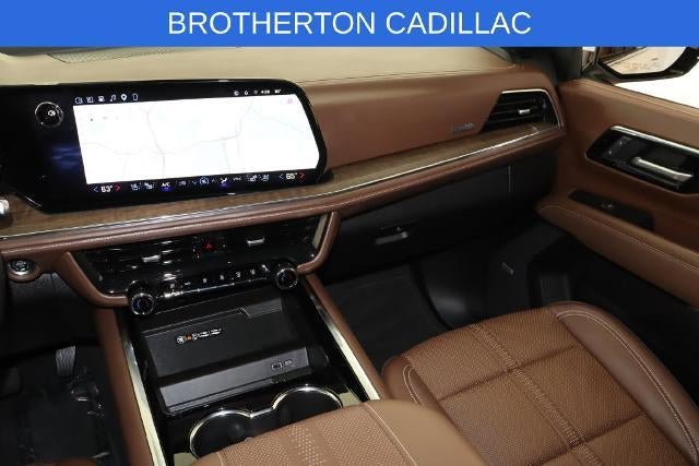 Used 2025 Chevrolet Tahoe High Country AWD/4WD image 27