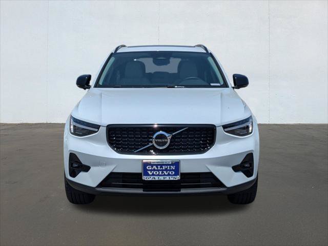 New 2026 Volvo XC40 B5 Ultra w/ Climate Package AWD/4WD image 4