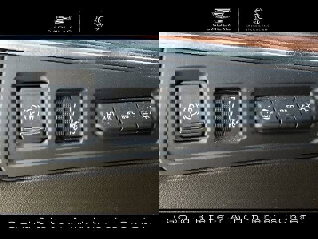 Certified 2023 Cadillac XT5 Premium Luxury w/ Technology Package image 23