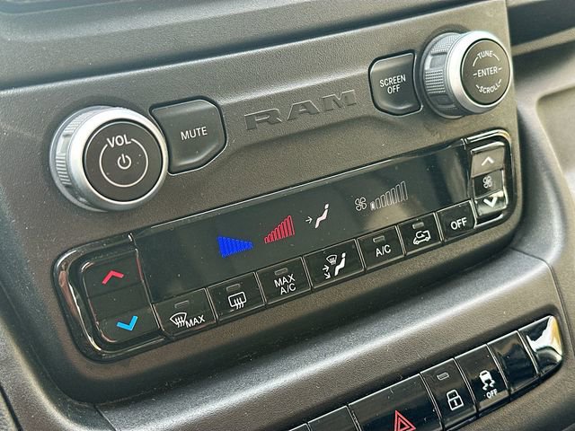 Used 2023 RAM ProMaster 2500 w/ Convenience Group image 16