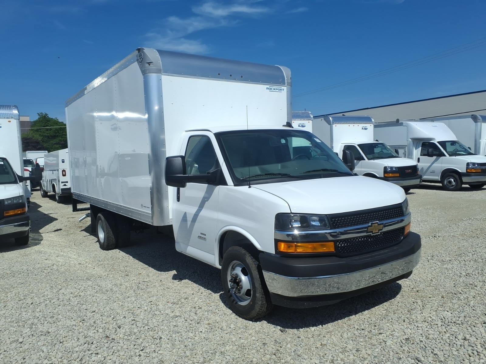 New 2026 Chevrolet Express 4500 w/ Power Convenience Package RWD image 3