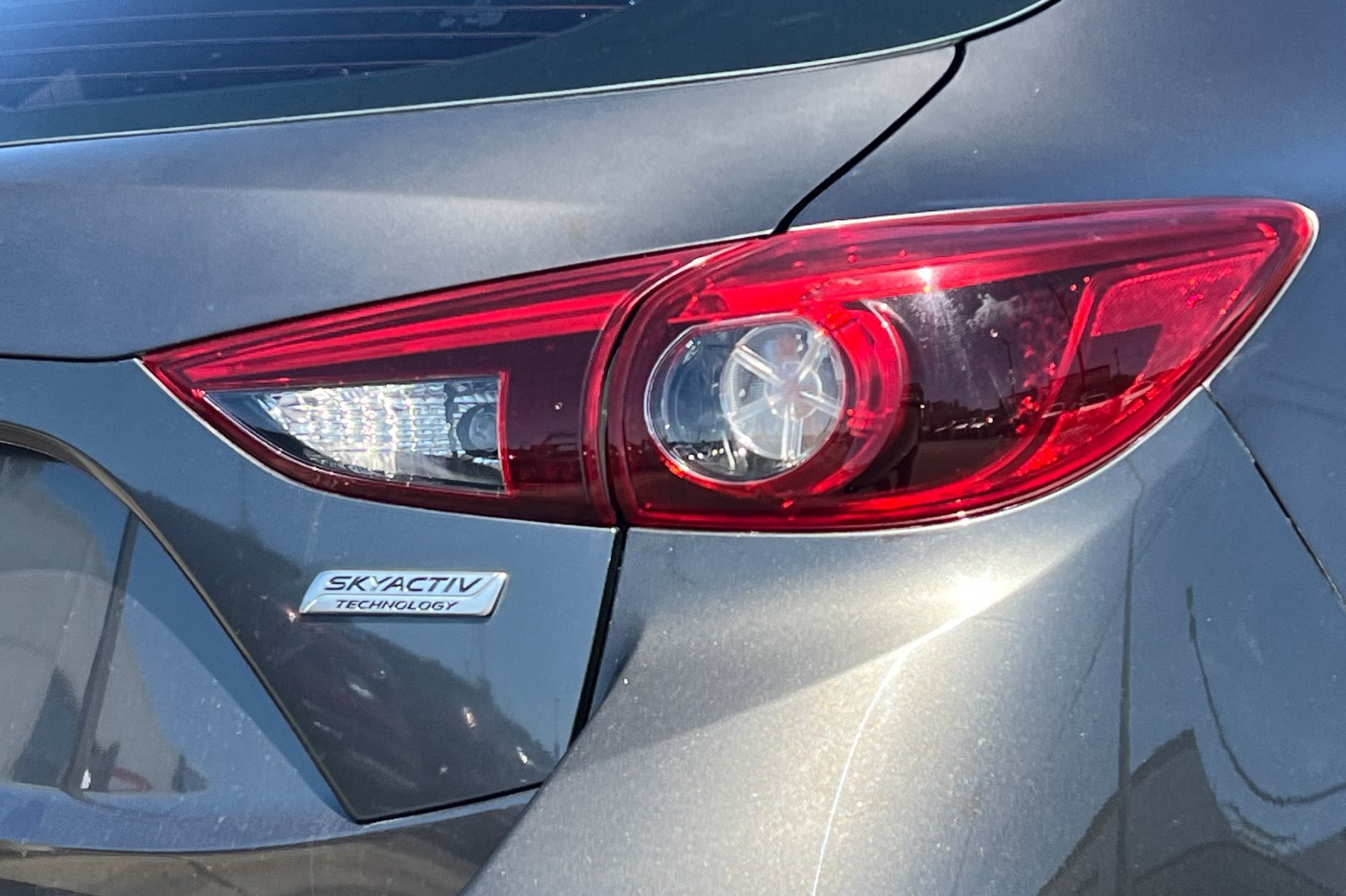 Used 2018 MAZDA MAZDA3 Grand Touring FWD image 27