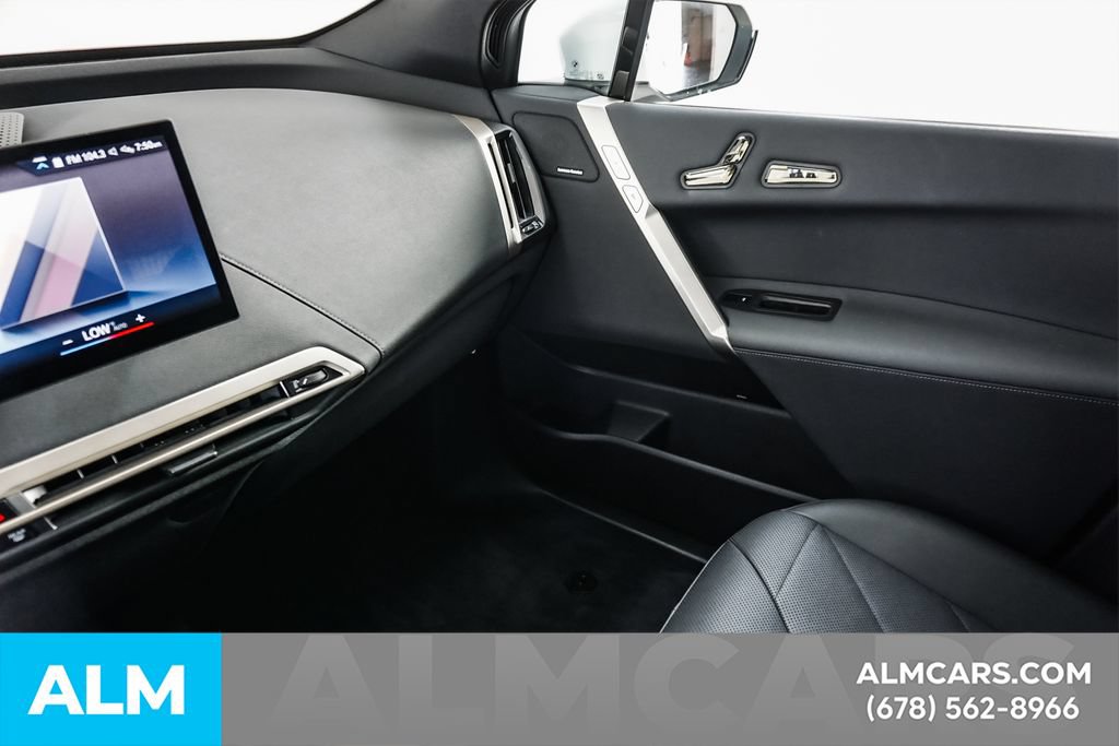 Used 2023 BMW iX xDrive50 w/ Premium Package AWD/4WD image 43