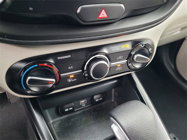 Used 2023 Kia Soul LX w/ LX Technology Package image 15