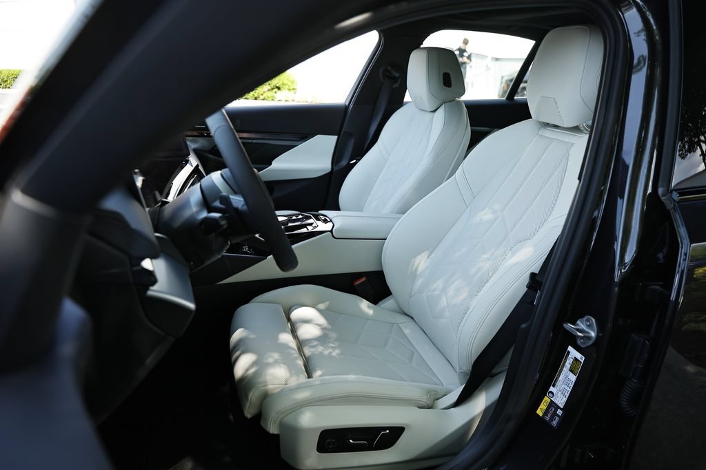 New 2027 BMW i5 eDrive40 RWD image 20