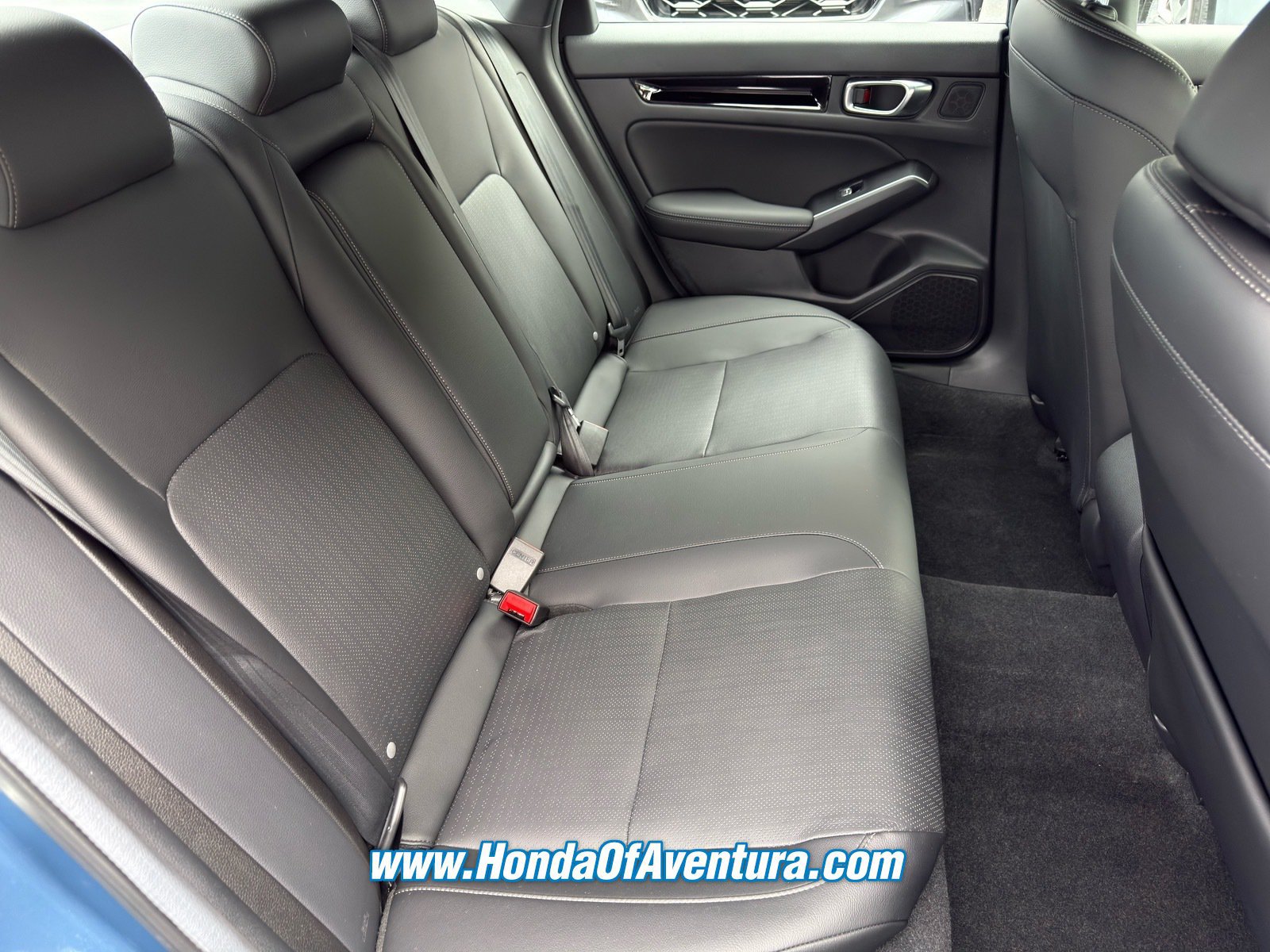 Certified 2025 Honda Civic Sport image 13