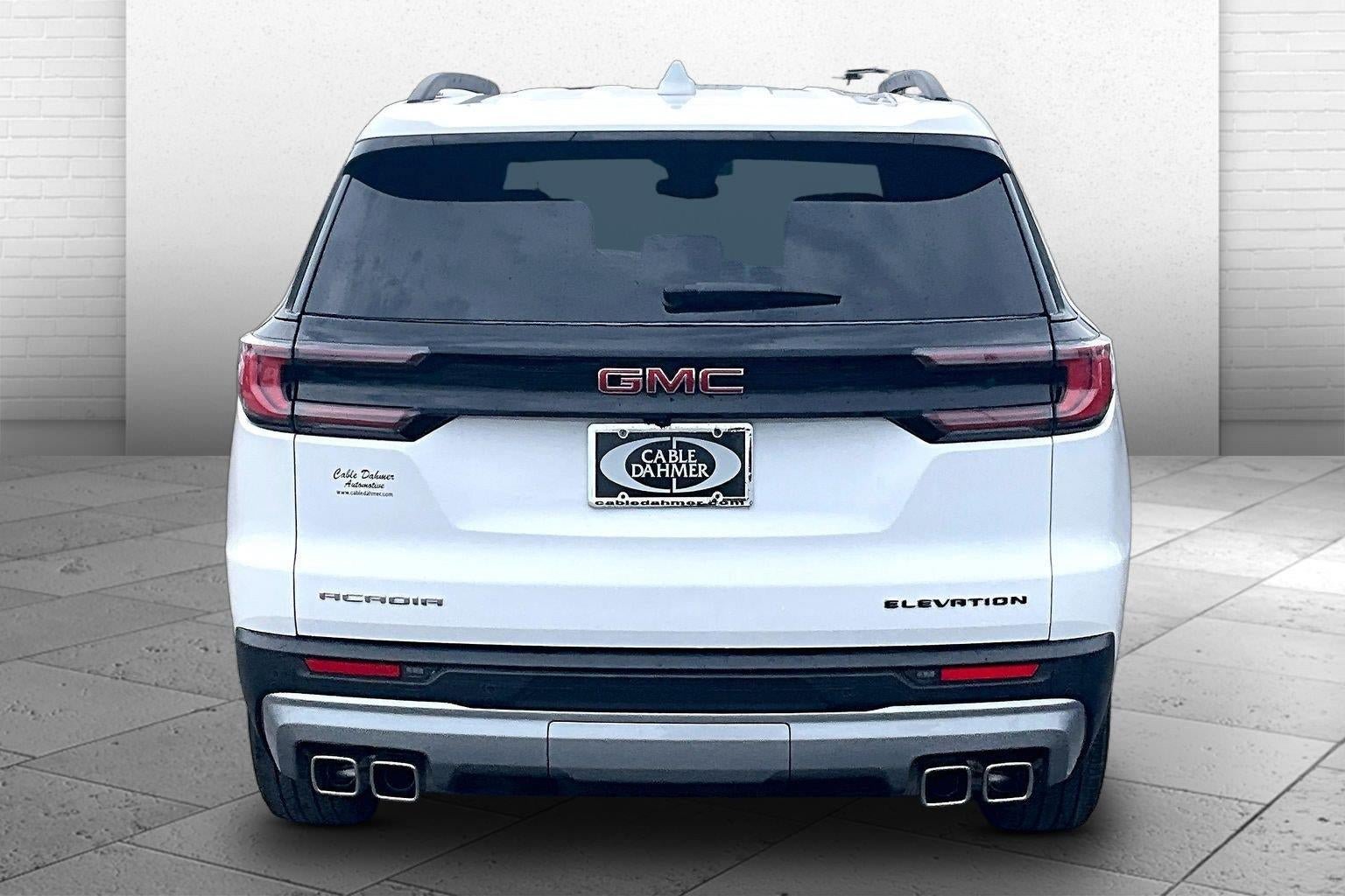 Used 2025 GMC Acadia Elevation FWD image 3