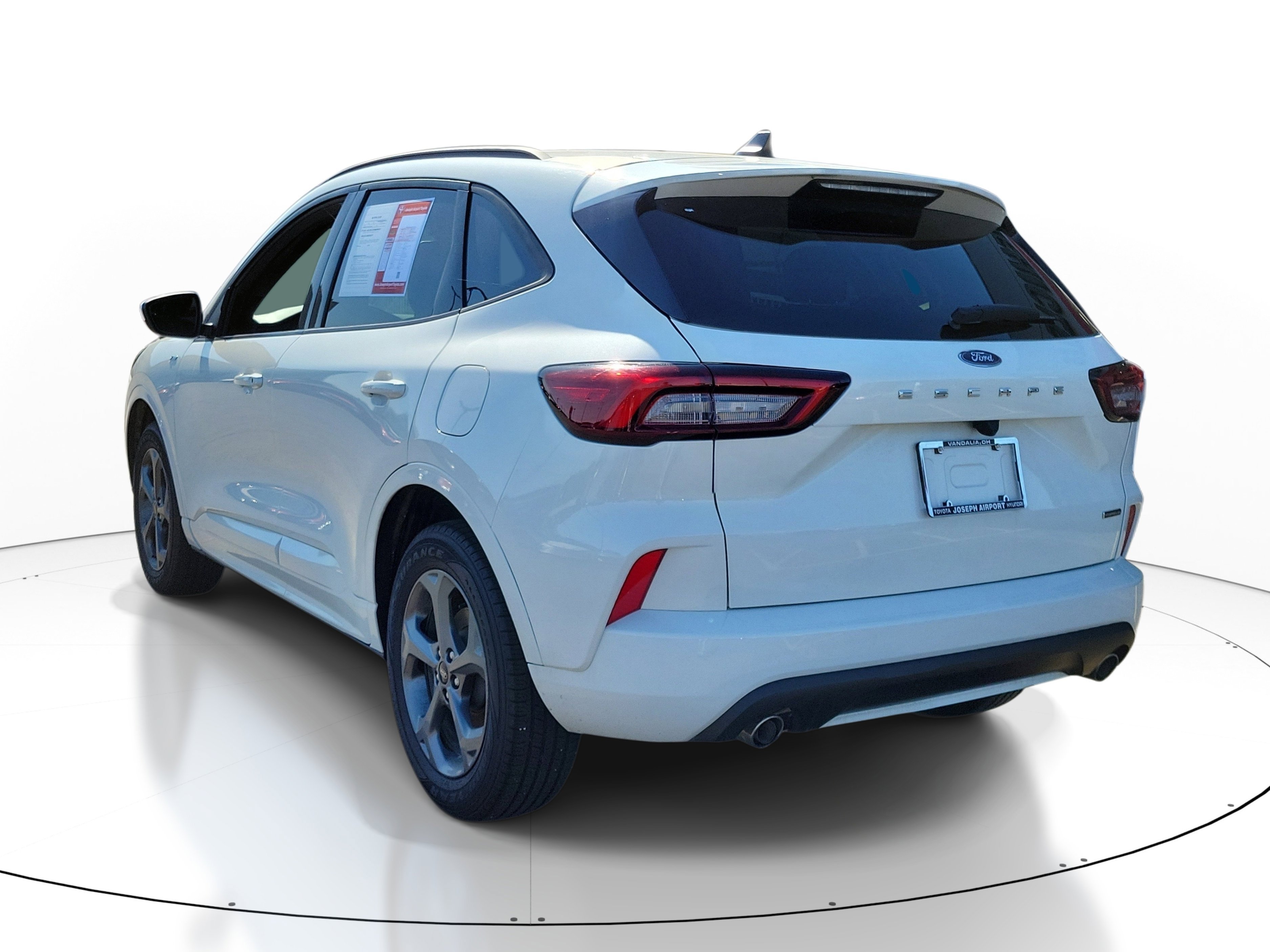 Used 2024 Ford Escape ST-Line Select AWD/4WD image 3