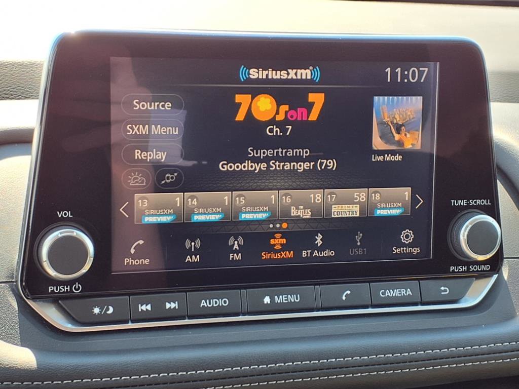 Used 2024 Nissan Rogue SV image 6