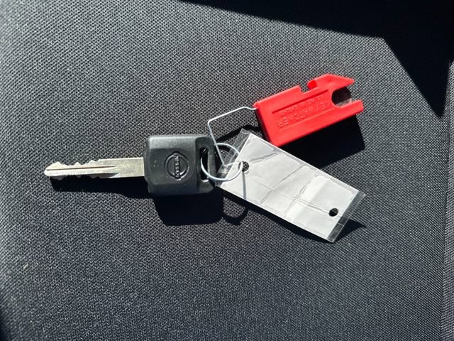 Used 2025 Nissan Versa S w/ Trunk Package image 31