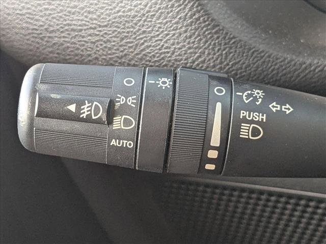 Used 2016 Jeep Wrangler Sahara w/ Connectivity Group image 13