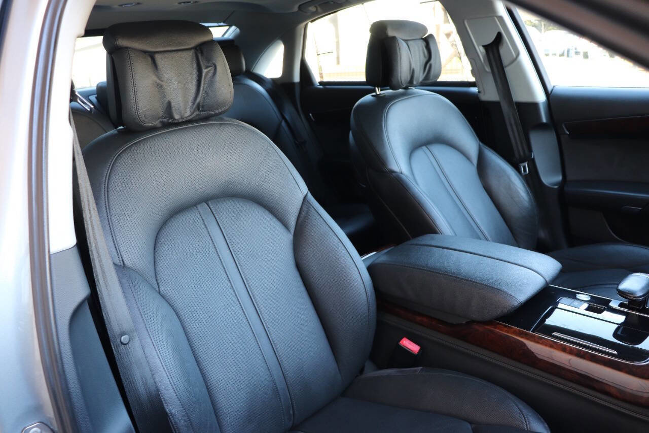 Used 2013 Audi A8 L 3.0T w/ Driver Assistance Pkg image 42