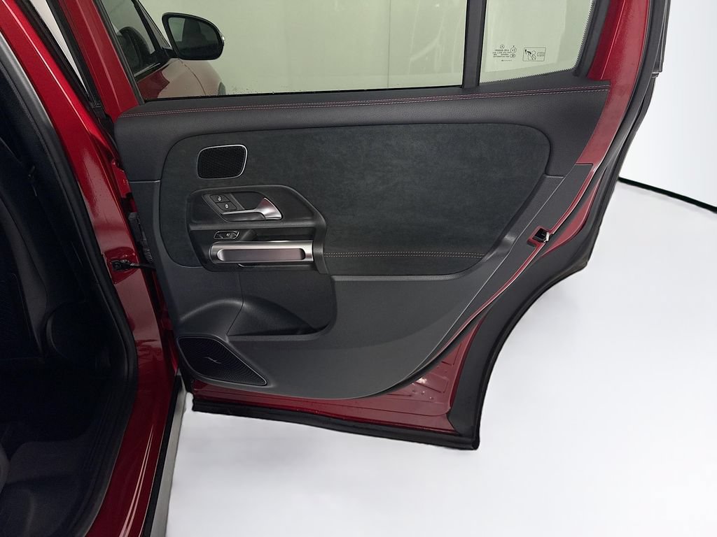 Certified 2024 Mercedes-Benz GLB 250 image 28