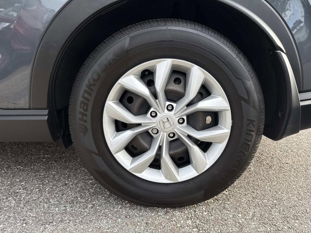 Used 2025 Honda CR-V LX image 11