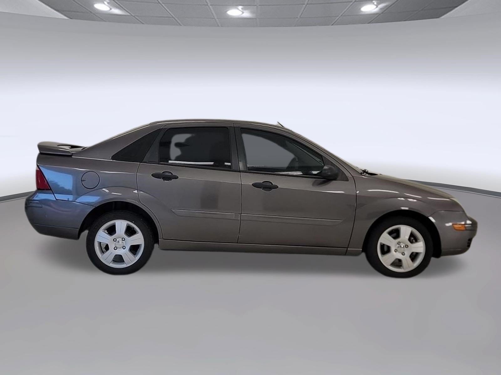 Used 2006 Ford Focus S FWD image 6