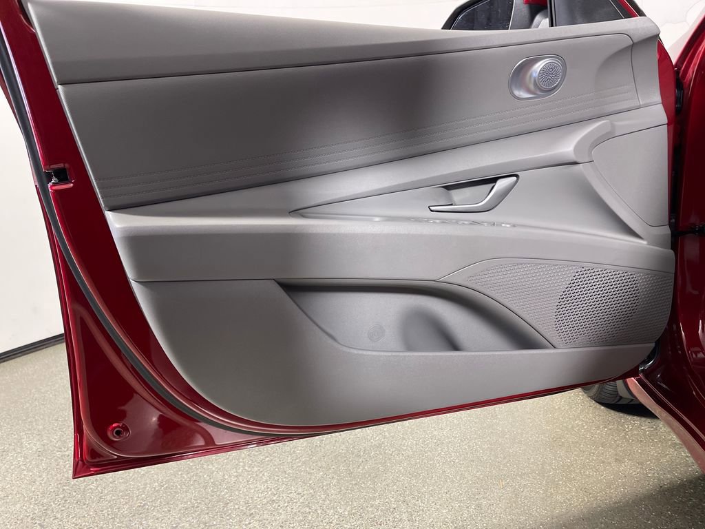 Certified 2023 Hyundai Elantra SEL FWD image 19