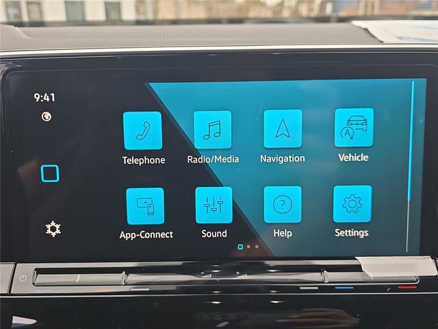 New 2026 Volkswagen Atlas Cross Sport SE image 19