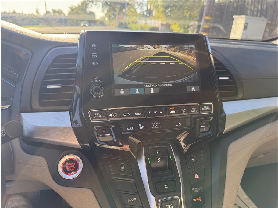 Used 2018 Honda Odyssey EX image 9