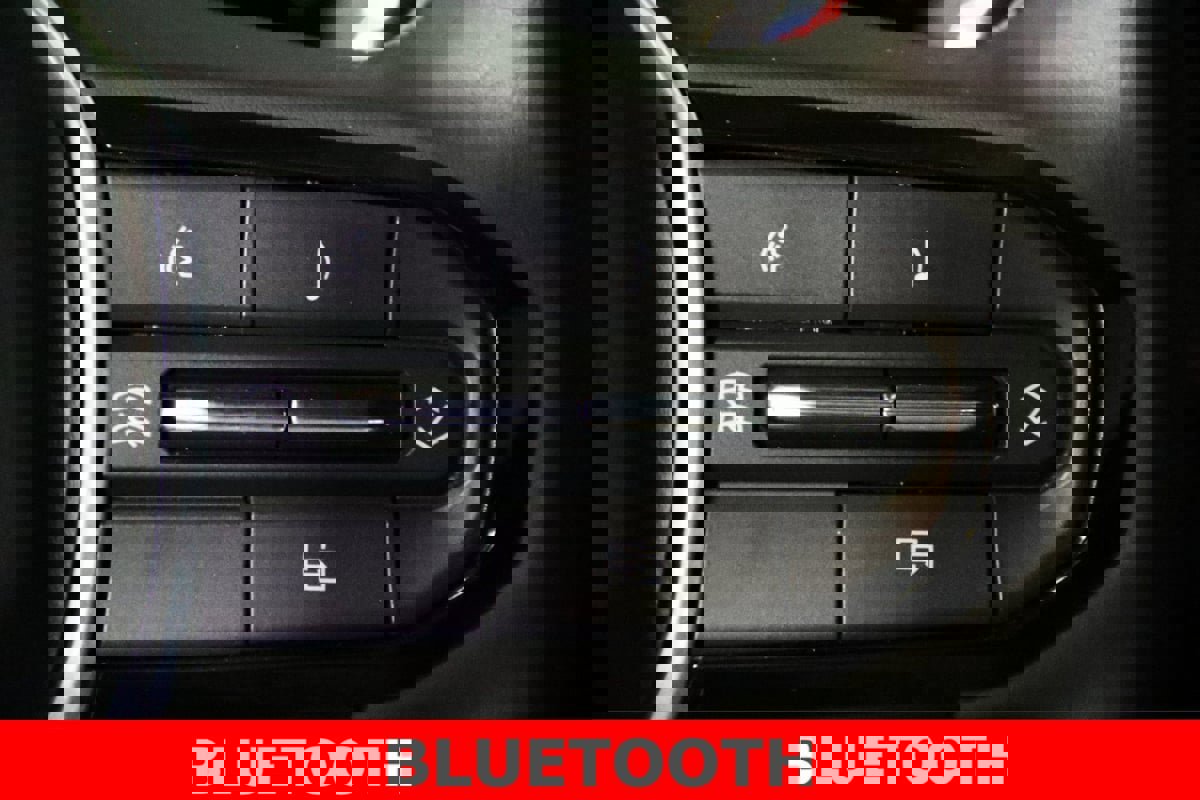 Used 2024 Chevrolet Colorado Z71 w/ Z71 Convenience Package 2 image 17