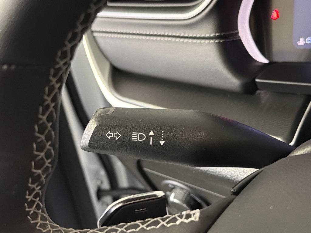 Used 2024 Jeep Grand Cherokee Altitude image 16