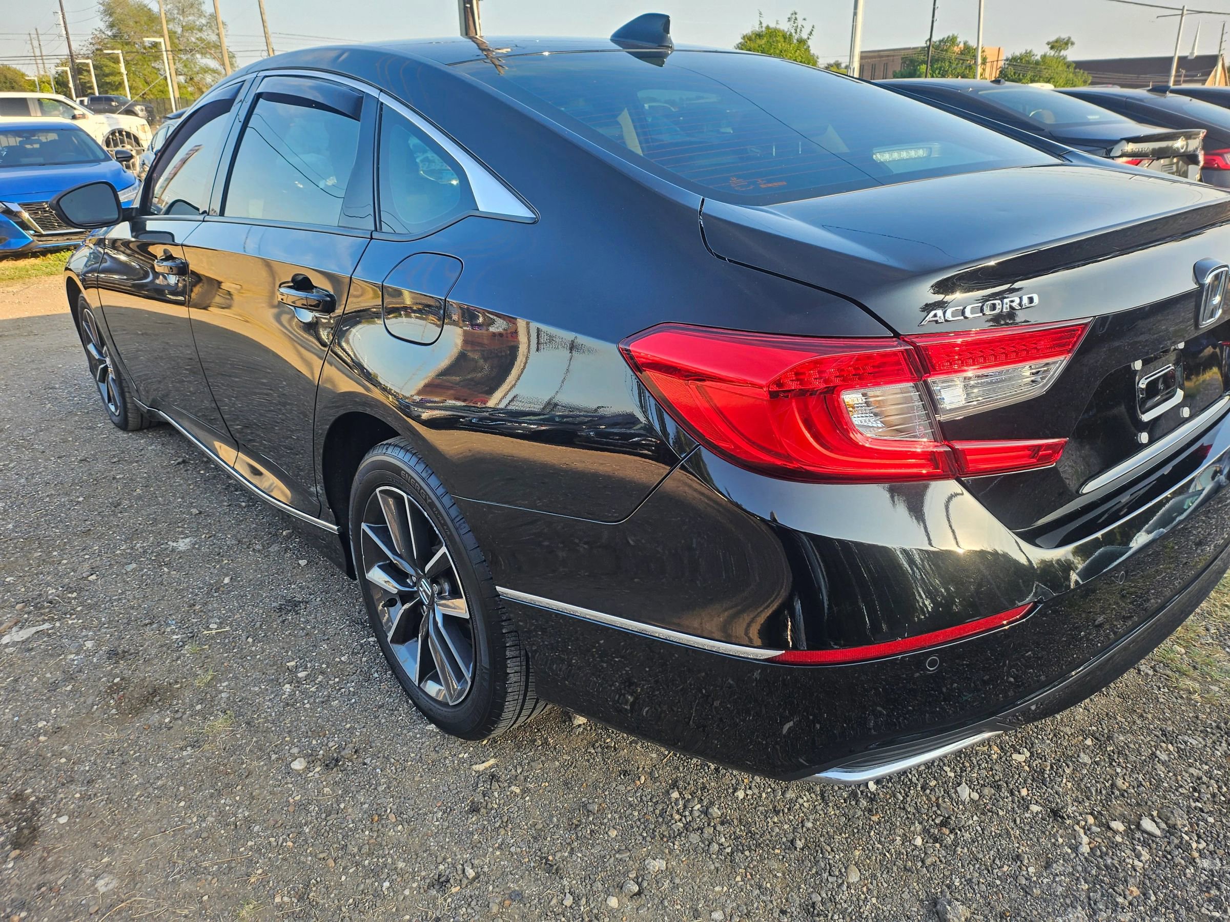 Used 2021 Honda Accord EX-L image 1
