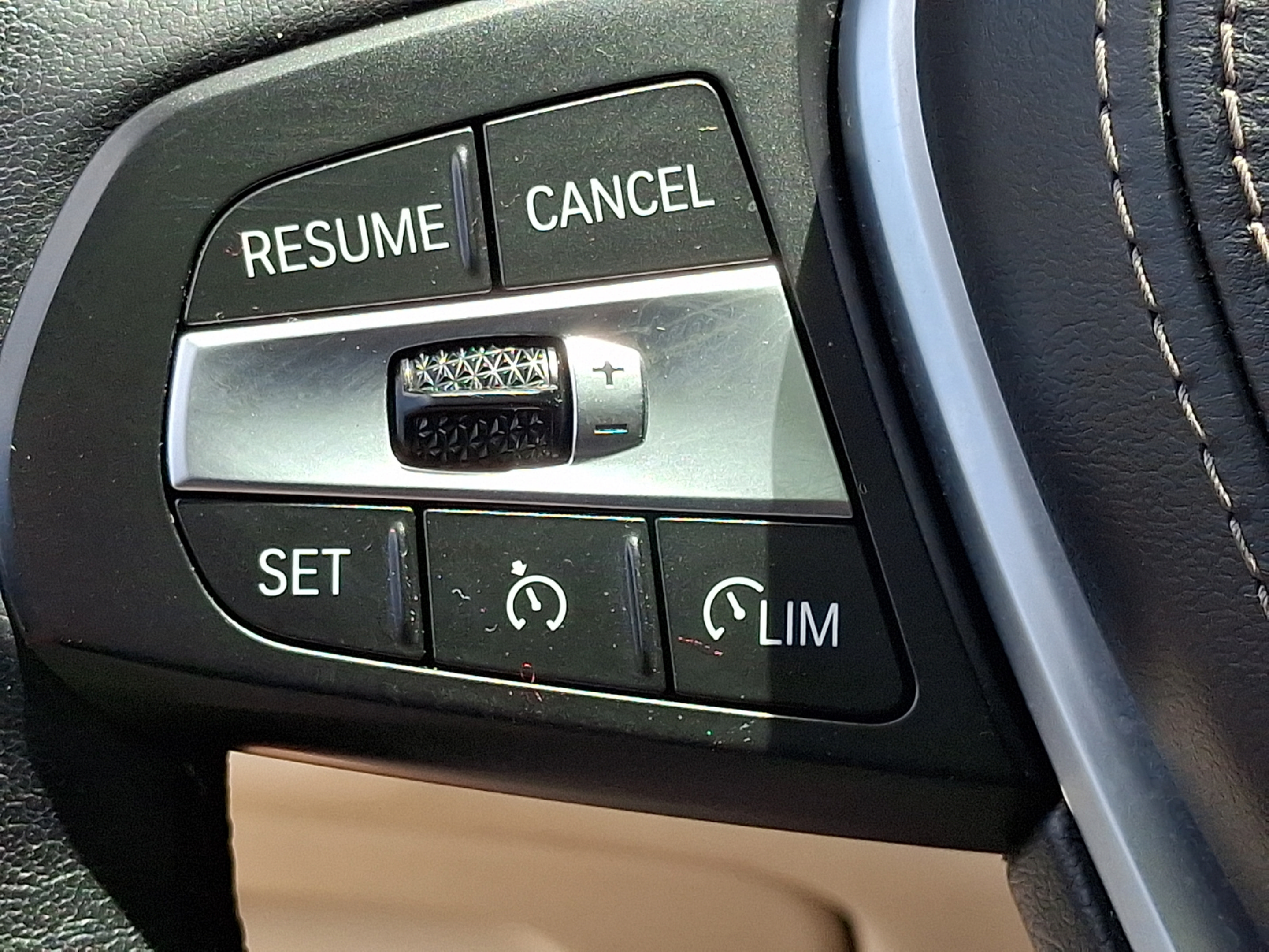 Used 2022 BMW X5 xDrive40i w/ Executive Package AWD/4WD image 20