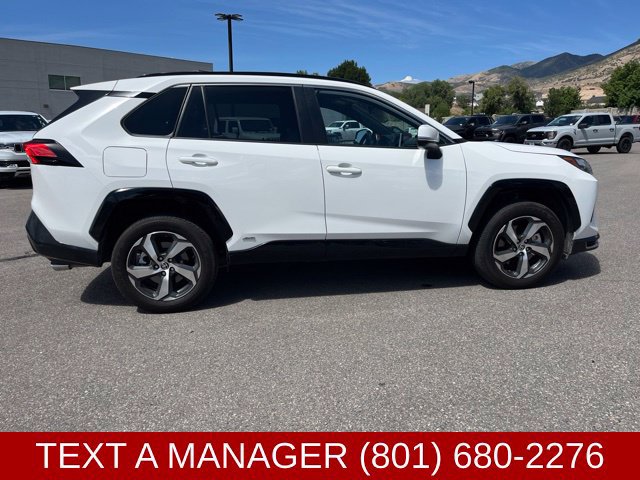 Used 2025 Toyota RAV4 SE AWD/4WD image 2