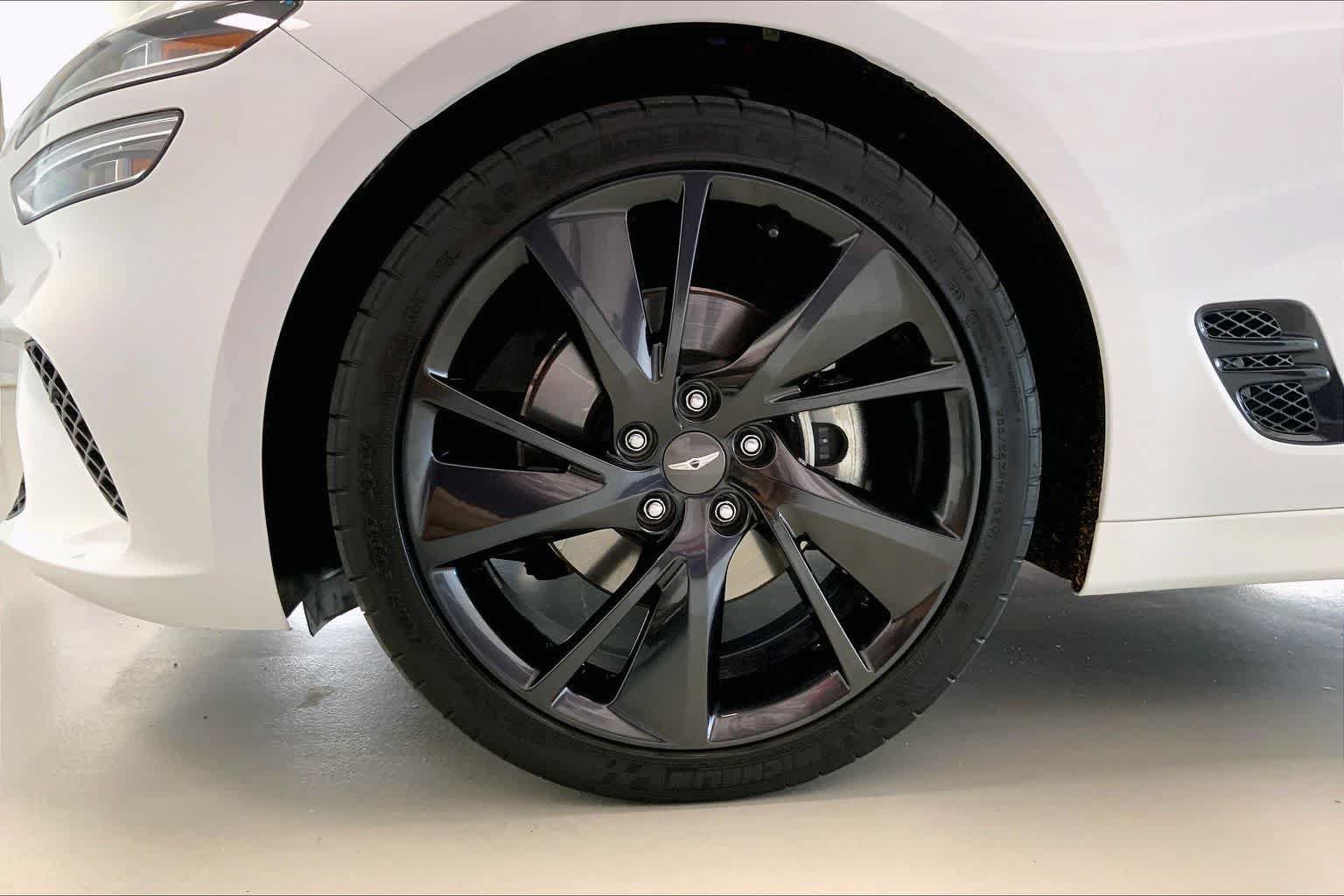 Used 2023 Genesis G70 2.0T w/ Sport Prestige Package RWD image 8