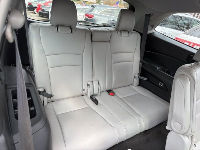 Used 2017 Honda Pilot Elite image 12