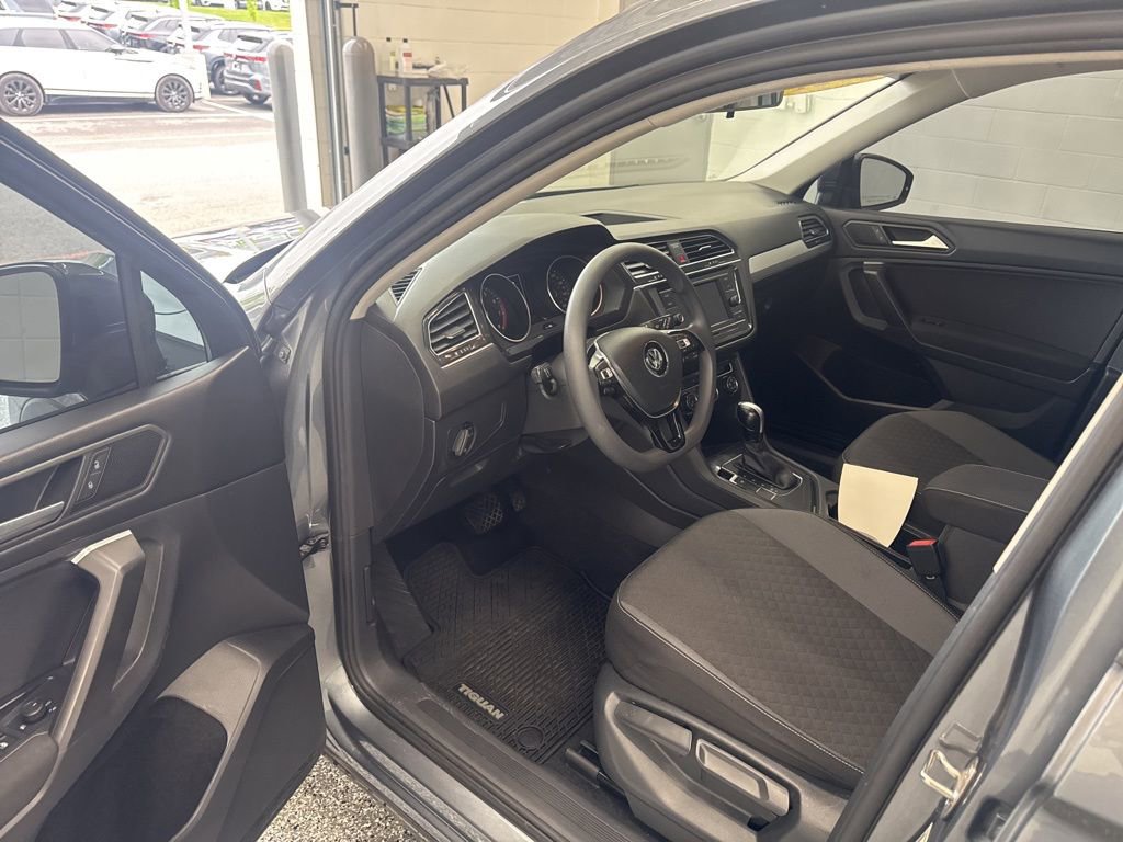 Used 2021 Volkswagen Tiguan S FWD image 15