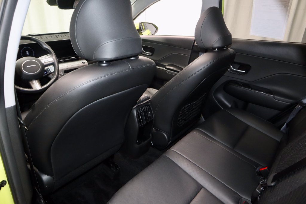 Used 2024 Hyundai Kona Limited AWD/4WD image 22