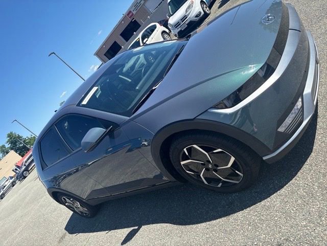 Used 2024 Hyundai Ioniq 5 SEL RWD image 2
