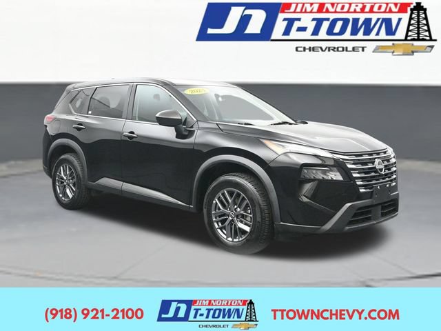 Used 2024 Nissan Rogue S AWD/4WD image 1