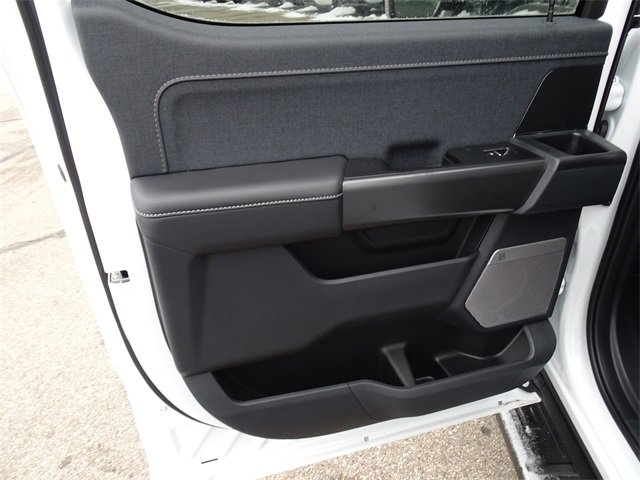 New 2025 Ford F150 Lariat w/ Equipment Group 501A Mid image 17