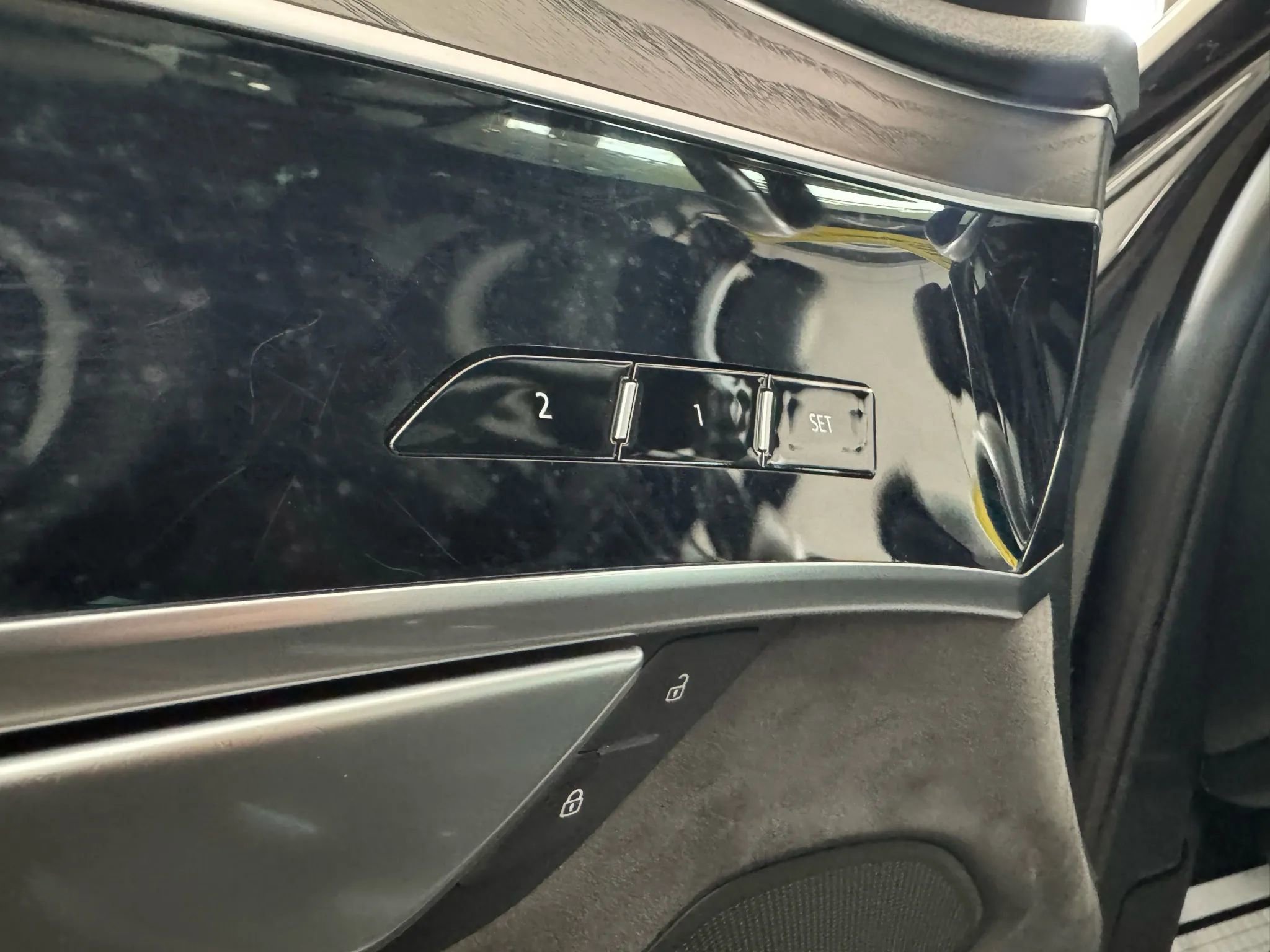 Used 2019 Audi A8 L 3.0T w/ Executive Package image 26