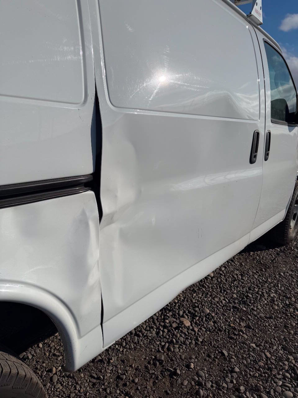Used 2020 Chevrolet Express 2500 w/ Driver Convenience Package RWD image 7