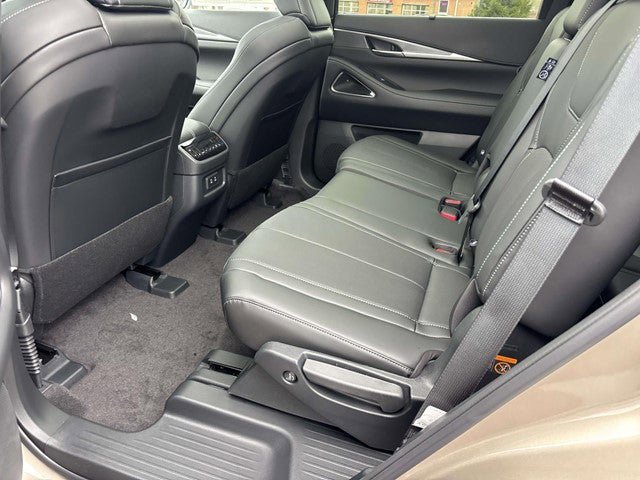 New 2026 INFINITI QX60 Luxe w/ Cargo Package AWD/4WD image 24