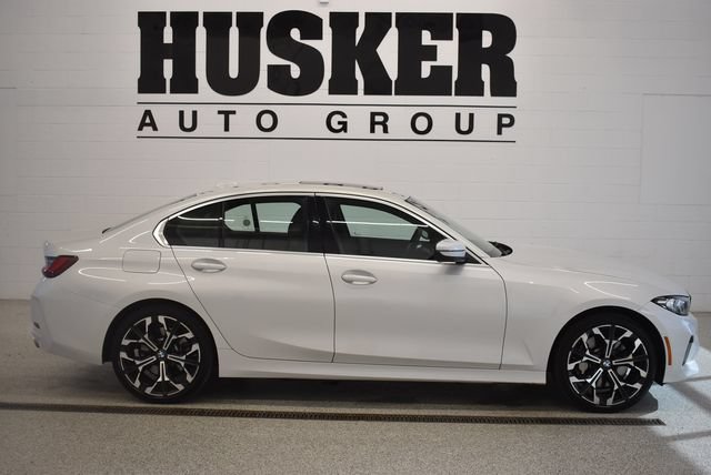 Used 2026 BMW 330i xDrive Sedan AWD/4WD image 2