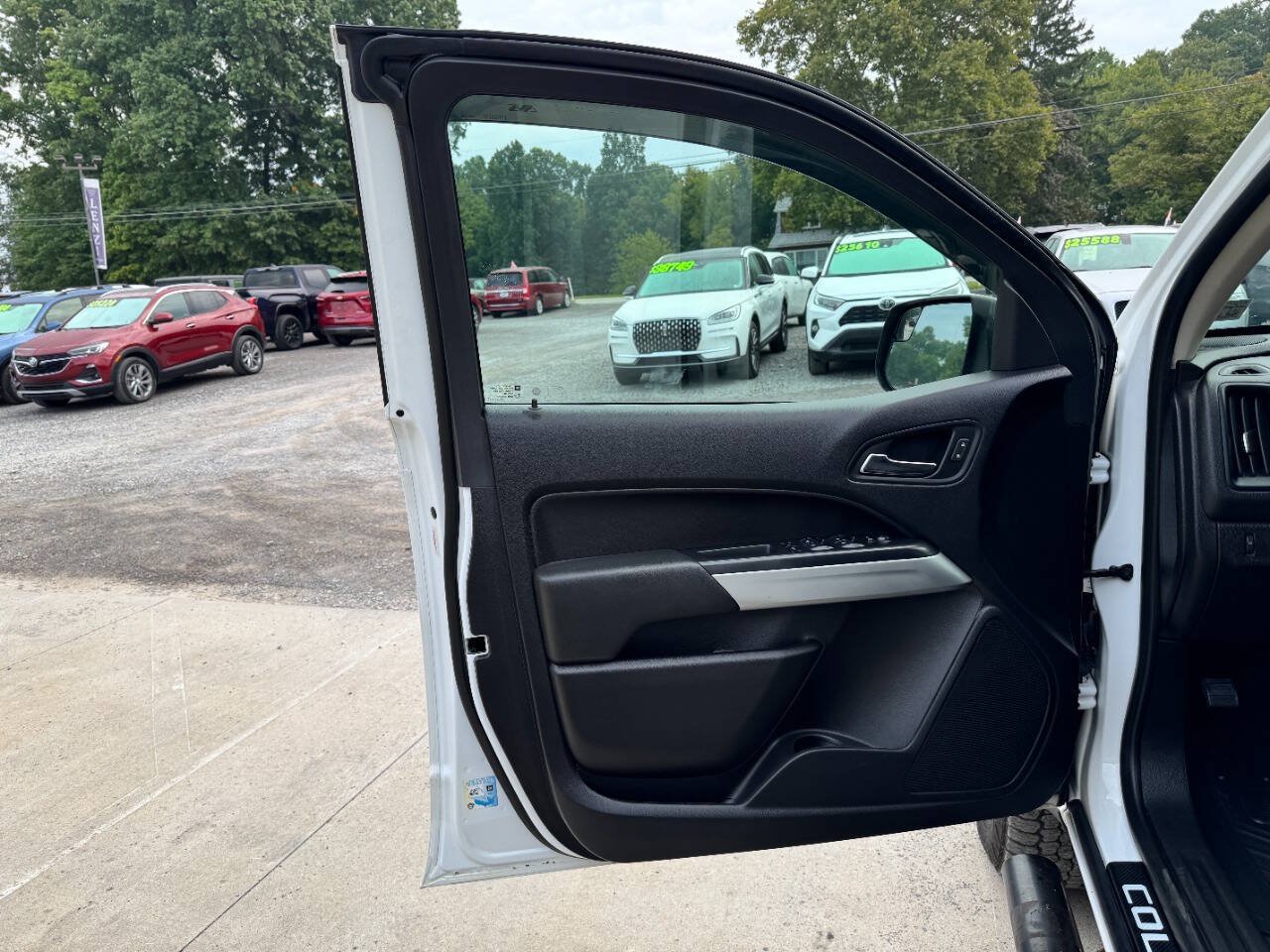 Used 2019 Chevrolet Colorado LT AWD/4WD image 22